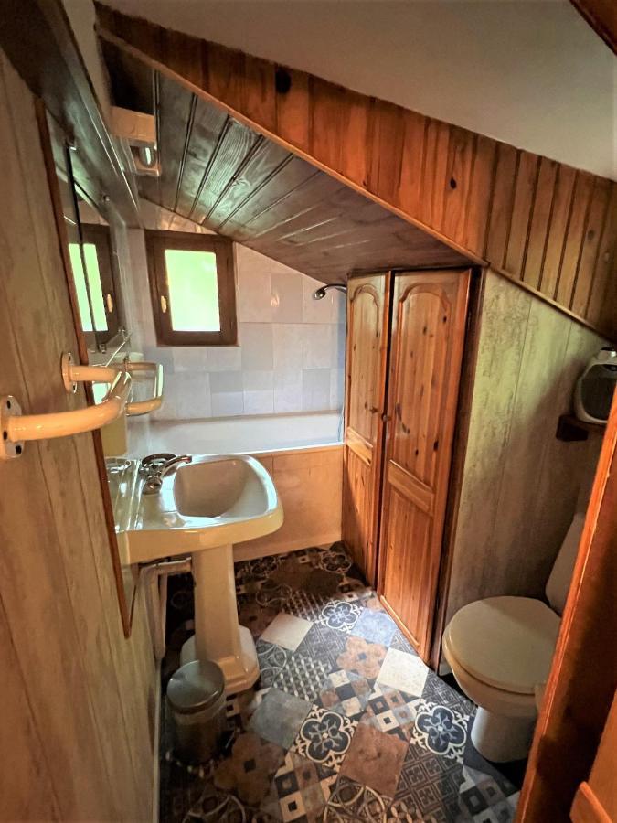 Cabane Dans Les Bois Avec Vue Sur Les Pyrenees Saint-Laurent-de-Neste 外观 照片