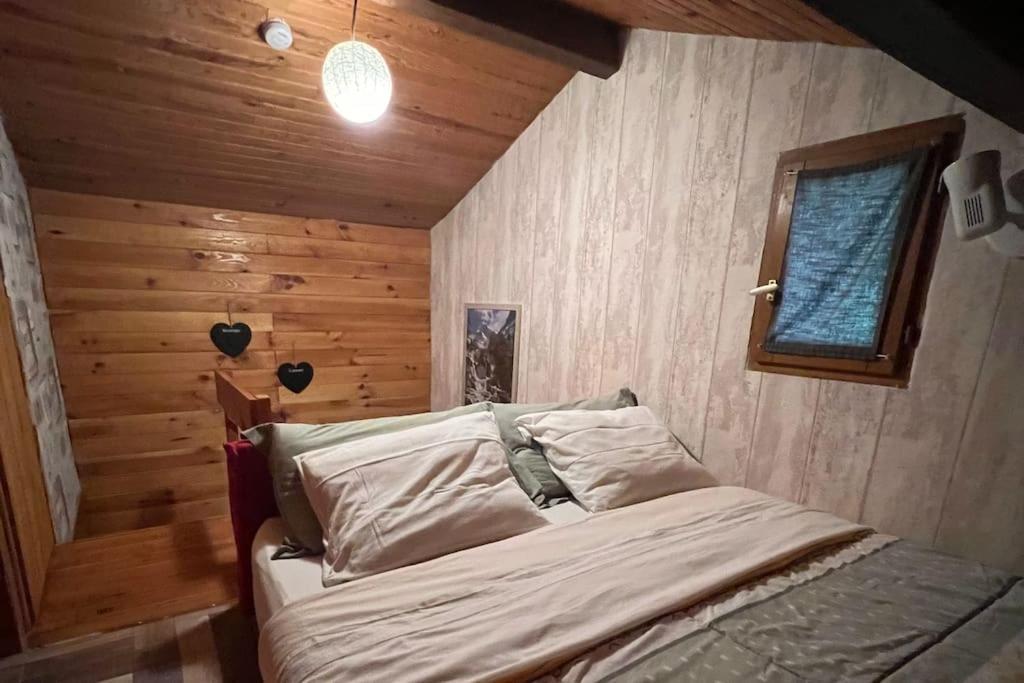Cabane Dans Les Bois Avec Vue Sur Les Pyrenees Saint-Laurent-de-Neste 外观 照片